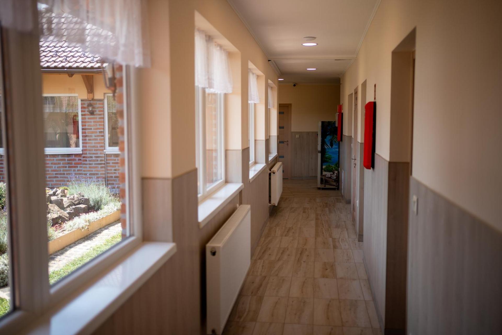 Holiday Apartmanhaz גיולה מראה חיצוני תמונה
