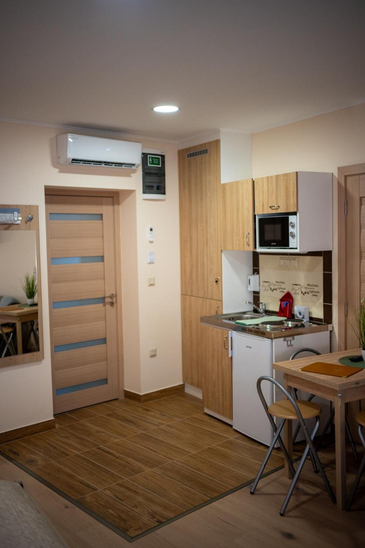 Holiday Apartmanhaz גיולה מראה חיצוני תמונה