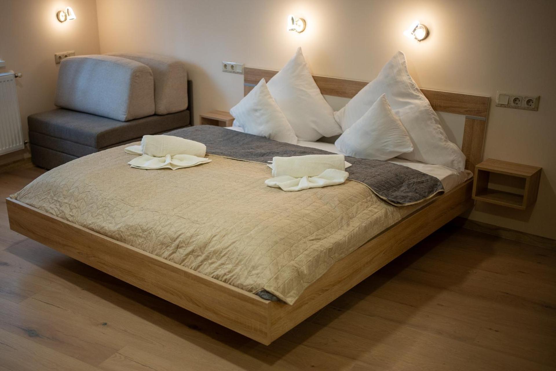 Holiday Apartmanhaz גיולה מראה חיצוני תמונה