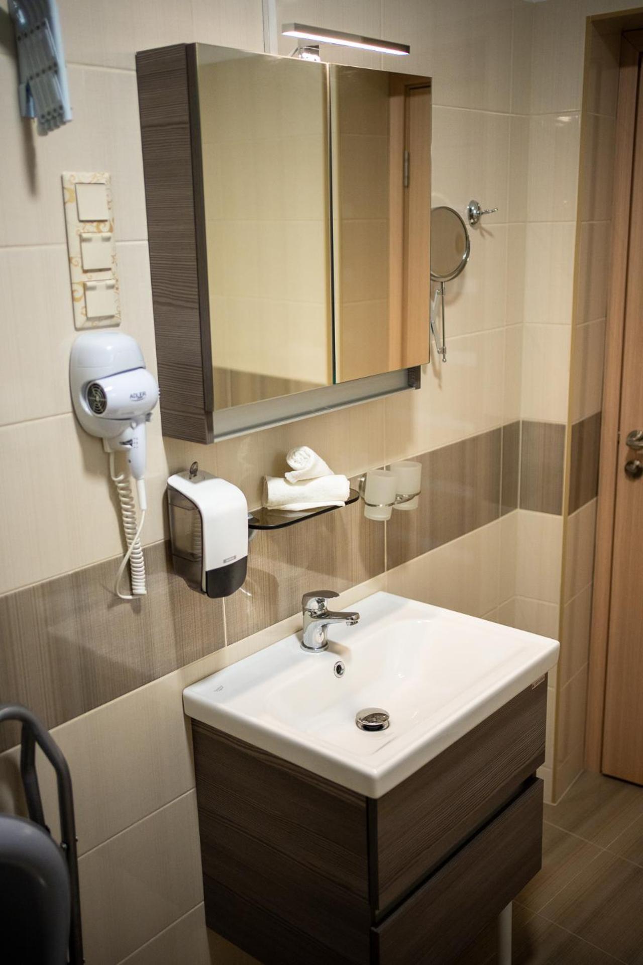 Holiday Apartmanhaz גיולה מראה חיצוני תמונה